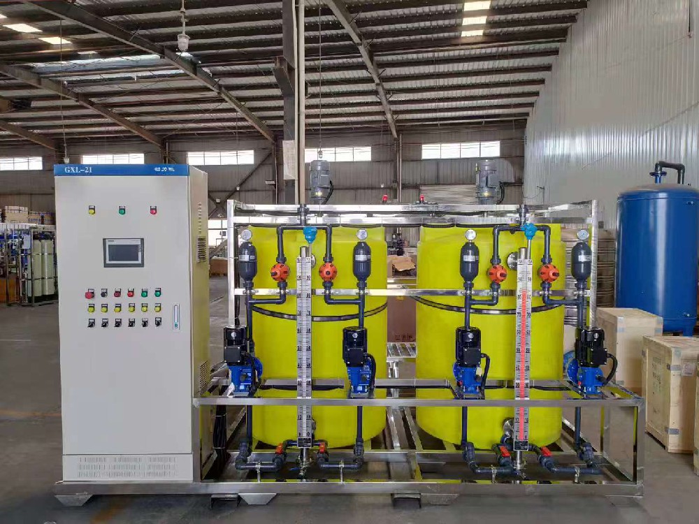 垃圾发电厂全自动加药装置安装完成