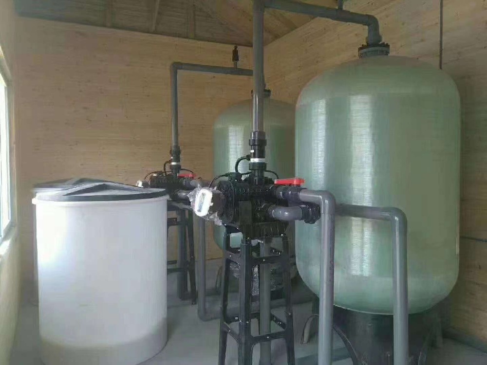 温江软化水设备安装现场