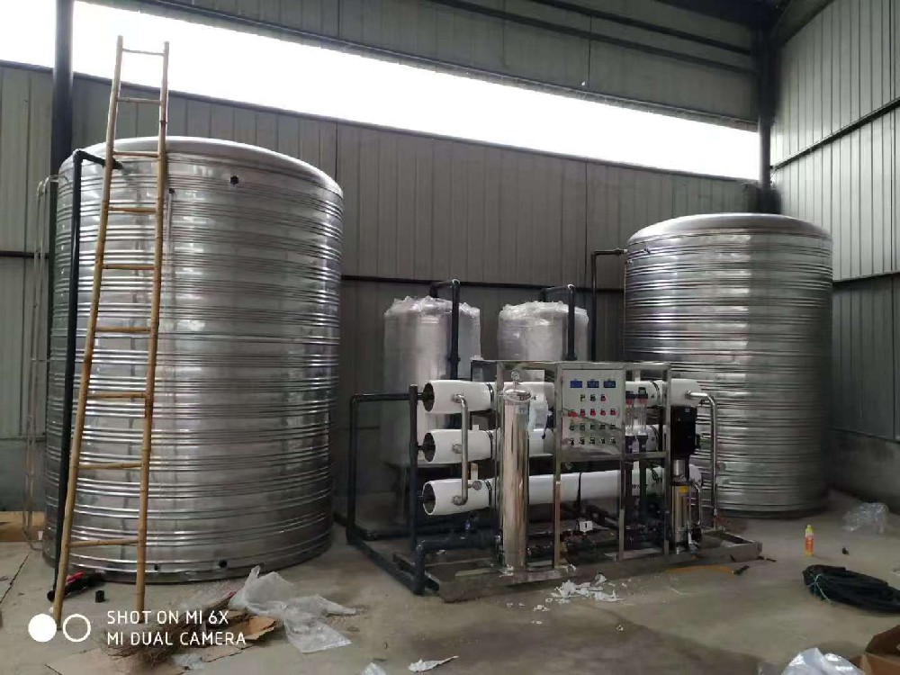 南充机械厂8吨反渗透设备安装调试完成