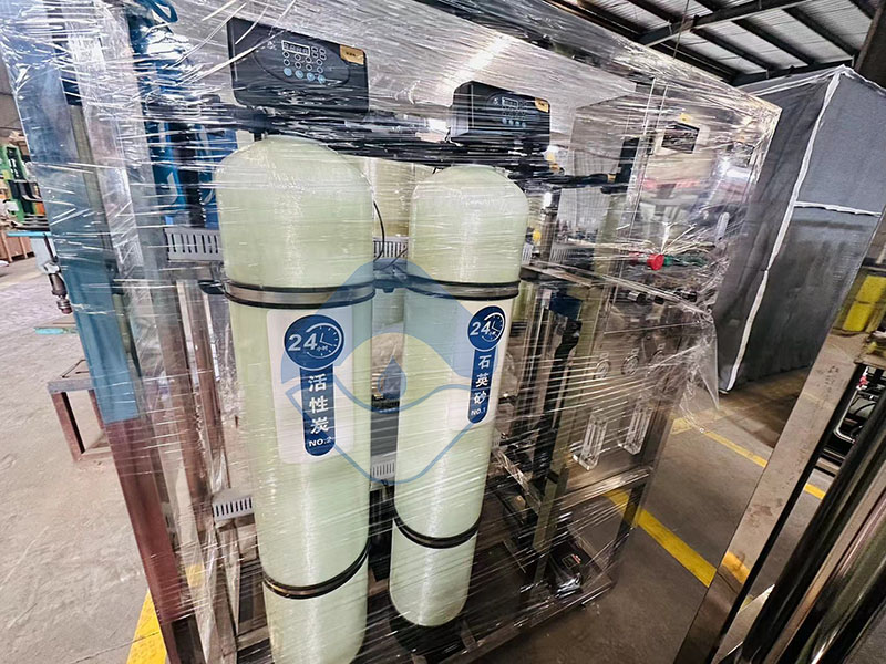 0.5吨反渗透设备打包出厂